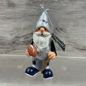 NEW ENGLAND PATRIOTS TEAM GNOME CHRISTMAS HOLIDAY ORNAMENT FOREVER NWT